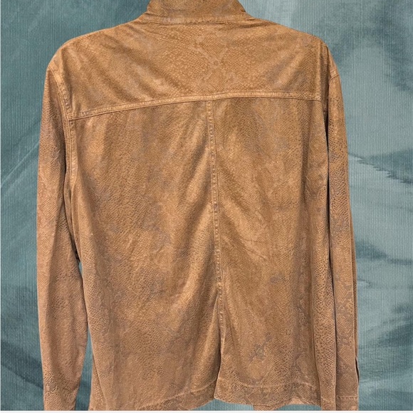 Coastal cowgirl Chico's soft brown button up vegan suede shirt cabincore - Picture 2 of 4